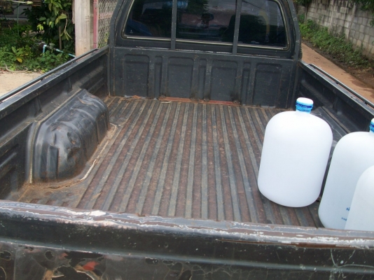 ขายกระฟอร์ด พร้อมใช้งาน แอร์เย็น ยางใหม่ 4 เส้น รถบางทั้งคัน ขายกระฟอร์ด พร้อมใช้งาน แอร์เย็น ยางใหม่ 4 เส้น รถบางทั้งคัน