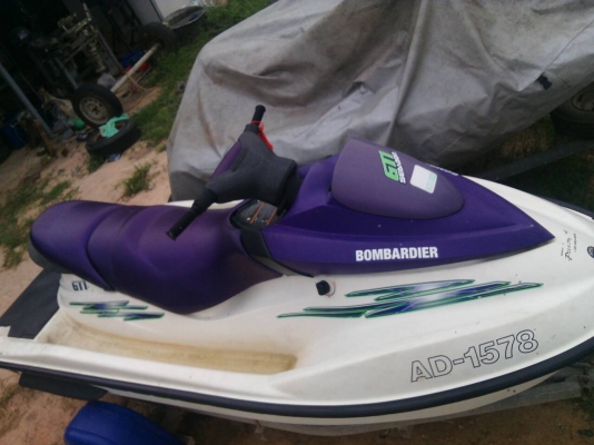 ขาย Jetski Seadoo GTI 720 ตัวสุดท้าย โฉมใหม่แล้ว มีเกียร์ถอยหลัง เครื่องดีพร้อมใช้ได้เลยครับ ขายถูกมากๆ 62,000 บาท