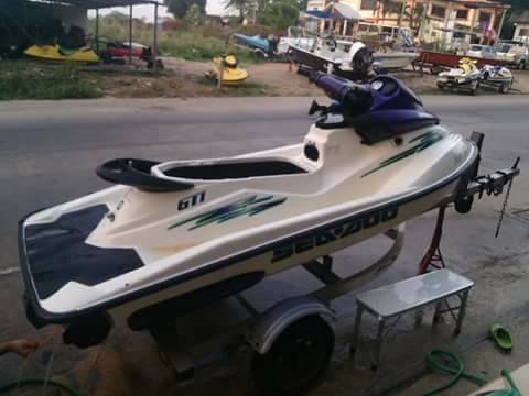 ขาย Jetski Seadoo GTI 720 ตัวสุดท้าย โฉมใหม่แล้ว มีเกียร์ถอยหลัง เครื่องดีพร้อมใช้ได้เลยครับ ขายถูกมากๆ 62,000 บาท