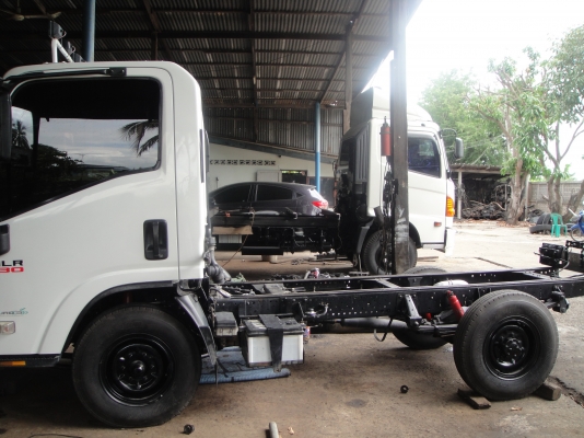 ISUZU NLR ปี 54 (รถห้าง) เครื่องยนต์ 130 แรง หัวลากคัคซี