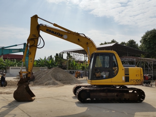 ขาย รถแบคโฮ ยีห้อ KOMASU PC130-6K รถเก่านอกแท้ ไม่เคยผ่านการใช้งานในไทยมาก่อน