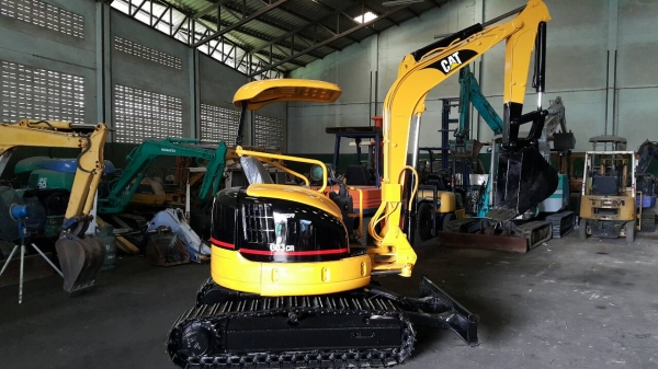 ขาย รถขุด CATERPILLAR รุ่น 303CR มือสองญี่ปุ่น แทร็กเหล็กสวย สลักแน่น ทุกส่วน คอนโทรลนำ้มัน มือถือ/LINE ID : 0818753444