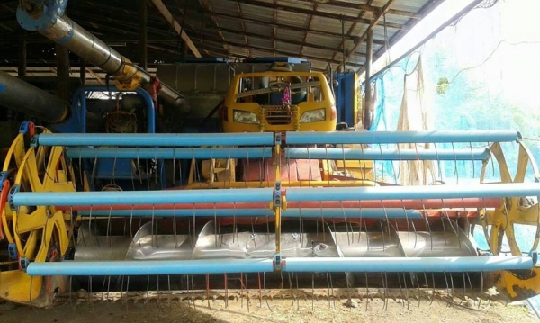 ขายรถเกี่ยวข้าว ศักดิ์พัฒนา KM47 เครื่องISUZU 210เทอร์โบ ตัวเดิน12 ปั้ม23 จากโรงงาน สภาพพร้อมใช้งาน สนใจโทร 090-8588220คุณนะ 093-3258446คุณบิว ID:narong498 หรือเข้าดูสินค้าอื่นๆได้ที่ www.truck.in.th/498 หรือเพจFacebook ณรงค์ ซื้อขายรถมือสอง (เว็บไซต์ส่วน