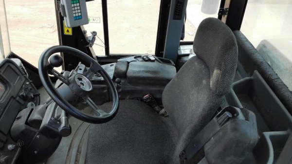 รถตักล้อยาง/ Catterpillar 966H ชม.น้อย สภาพสวยเต็ม ไม่เอกสาร