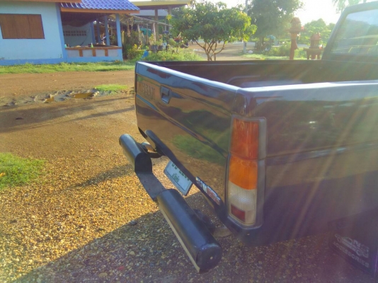 ขายรถนิสสันบิ๊กเอ็ม คิงแค๊ป