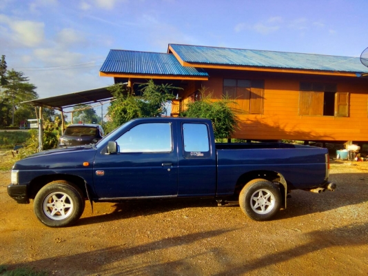 ขายรถนิสสันบิ๊กเอ็ม คิงแค๊ป