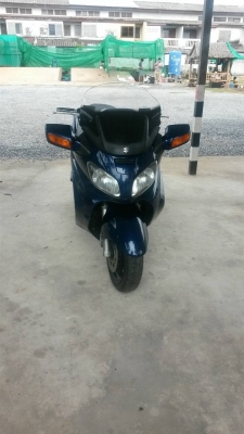 SUZUKI Sky Wave 650cc.