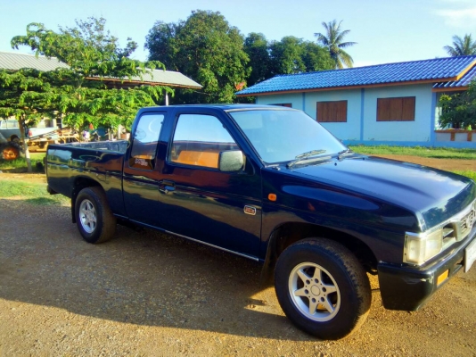 รถนิสสันบิ๊กเอ็ม คิงแค๊ป