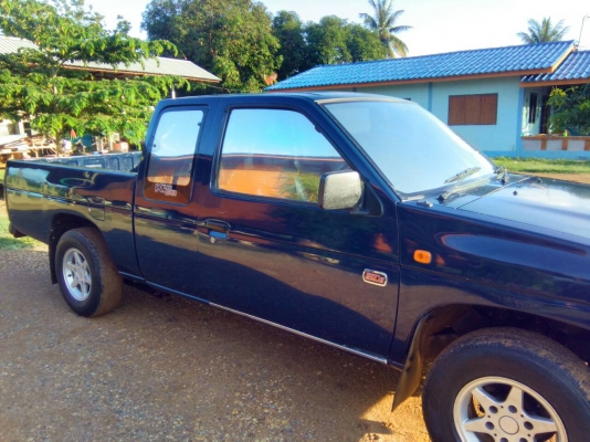 รถนิสสันบิ๊กเอ็ม คิงแค๊ป