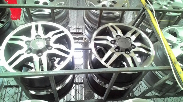 แม๊กอีซูซุ ขอบ 16 ชุด 4 วง tel.081-427-3941 แม๊กอีซูซุ ขอบ 16 ชุด 4 วง tel.081-427-3941