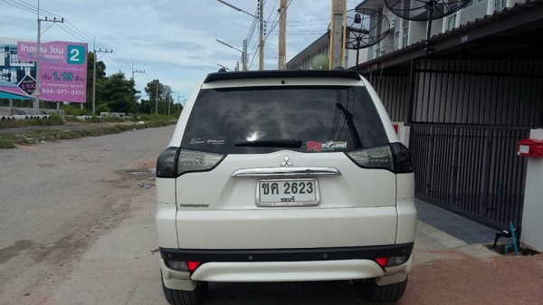 ปาเจโร่ 2011  เครื่อง 2500  สภาพสวย รถเรียม