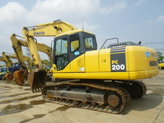 PC200-7 จากญี่ปุ่นแท้ๆ 7,XXX ชม. จองด่วน ! PC200-7 จากญี่ปุ่นแท้ๆ 7,XXX ชม. จองด่วน !