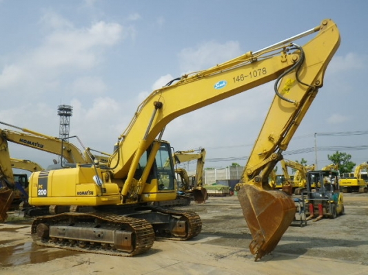 PC200-7 จากญี่ปุ่นแท้ๆ 7,XXX ชม. จองด่วน ! PC200-7 จากญี่ปุ่นแท้ๆ 7,XXX ชม. จองด่วน !