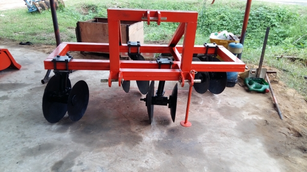 18500บาทวันนี้วันเดียวครับขายผานยกร่องขนาด8ใบ2ร่องถูกๆครับ