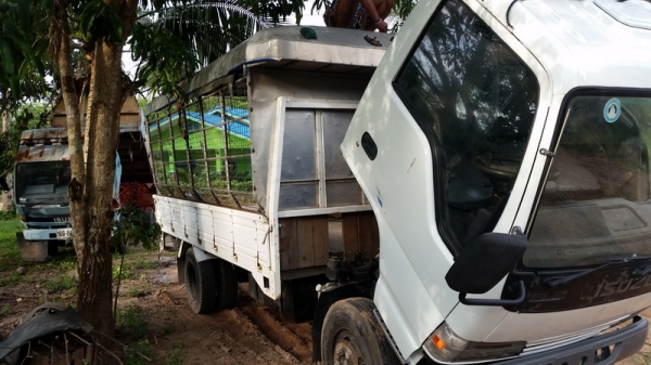 ขาย6ล้อ nkr130 turbo ปี2005 รถสวยพร้อมใช้เครื่องแน่นดีเดิมๆ ขาย6ล้อ nkr130 turbo ปี2005 รถสวยพร้อมใช้เครื่องแน่นดีเดิมๆ