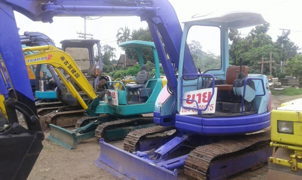 ขายรถขุด KOMATSU PC 50 UU-2 สภาพพร้อมใช้งาน