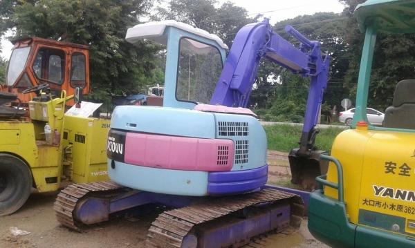 ขายรถขุด KOMATSU PC 50 UU-2 สภาพพร้อมใช้งาน