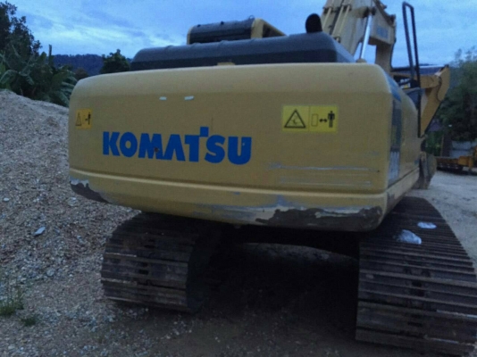 ขายรถแบคโฮ KOMATSU PC200-8 เอกสารอินวอย 10000 ชม.ราคา 1500000