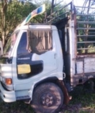 HINO FC 120 HP WO4D ปี 38 ซุปเปอร์เสี่ย กระบะคอกเหล็กความยาว 5.50 เมตรพื้นไม้สภาพดีพร้อมบรรทุกพร้อมใช้งานได้เลย เครื่องยนต์แรงดีเดิมๆไม่มีเยิ้ม ภายในเก๋งคอนโซลสวยครบ พวงมาลัยธรรมดา ช่วงล่างใหญ่คัชซีสวยไม่มีแตกไม่มีบวม ยาง 8.25 ขอบ 16 สภาพดีประมาณ 65\% พร้อ