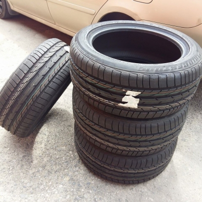 ขายยาง BRIDGESTONE POTENZA RE050 RFT 225/50R17