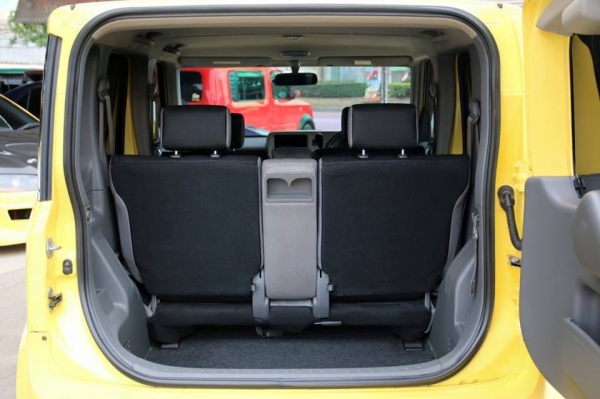 ขาย Nissan Cube Rider สีเหลือง เกียร์ Auto ชุดแต่ง Rider แท้ทั้งคัน