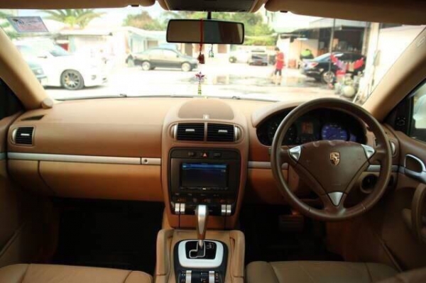 ROMOTION️ เดือนแห่งวันแม่ ทั้งลดทั้งแถม ลดทันทีจาก 2,290,000 เหลือเพียง 2,090,000 เท่านั้น ยังไม่จบเดือนนี้ใครพาคุณแม่ มาแล้วห้อมแก้มถ่ายรูปคู่รถรับไปเลย ป้ายทะเบียนประมูล มูลค่า 19,999 ไปเลย ฟรี️