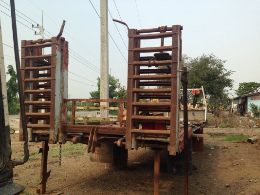 หางเทนเลอร์ ขึ้นรถเกี่ยว แมคโครPC120 หางเทนเลอร์ ขึ้นรถเกี่ยว แมคโครPC120