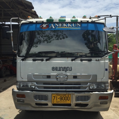 ขายรถหกล้อติดเครน  5 ตัน 4ท่อน  สภาพพร้อมใช้