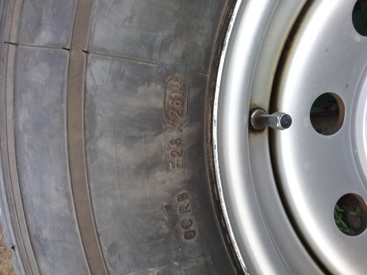 ขายล้อขอบ 14 มี  1 คู่