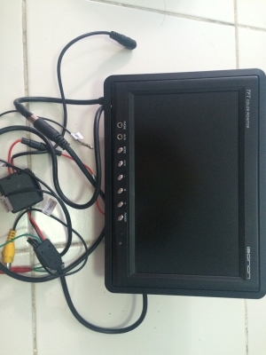 จอตั้ง TFT 9 นิ้ว AV 2 ช่อง AUDIO 1ช่อง AV IN หน้าเครื่อง 1 ช่อง PHONE หน้าเครื่อง 1 ช่อง อุปกรณ์ครบทุกอย่าง สภาพสวย มือ2 ญี่ปุ่น