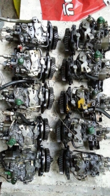 ขายปั้มโซล่า isuzu 4jb นอกไว้สำหรับแปลงใส่เครื่อง3.0 ดราก้อนปั้มไฟฟ้า ราคา 7,500 บาท