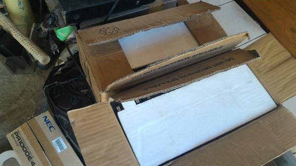 แบตเตอรี่ขนาด 12 V. กระแส 9 A. ยี่ห้อ BB BBATTERY ของใหม่เก่าเก็บเช็คกระแสแล้วทุกอัน