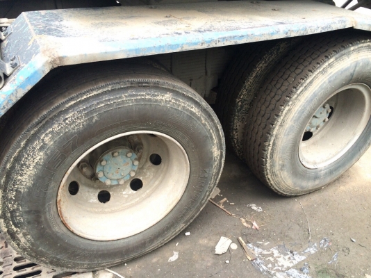 ขายสิบล้อหัวลากMITSUBISHI 527 TGเครื่องก๊าซฮุนได320แรงพร้อมหางดั้ม
