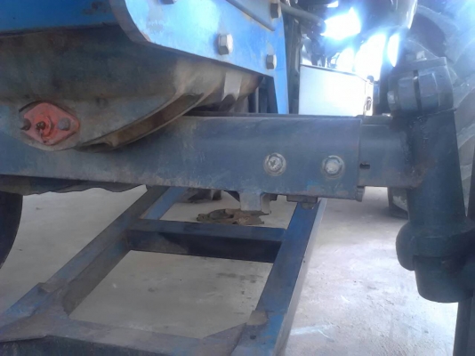 ขายรถไถฟอร์ด6610รถสวยพร้อมใช้งานเอกสารเล่มทะเบียน