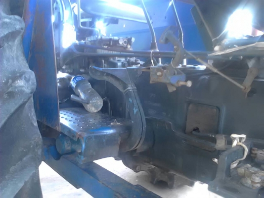 ขายรถไถฟอร์ด6610รถสวยพร้อมใช้งานเอกสารเล่มทะเบียน