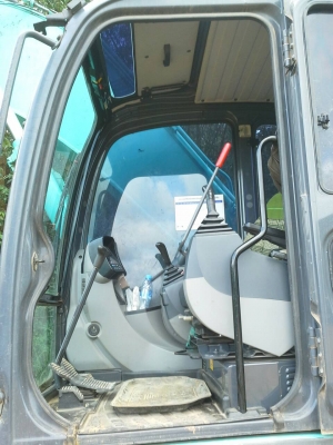 ขายรถแบคโฮ KOBELCO SK200-8 YN12 super เอกสารอินวอย ไมล์ 6173 ชม.ราคา 2300000