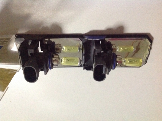 ขายหลอดไฟตัดหมอกสีเหลือง