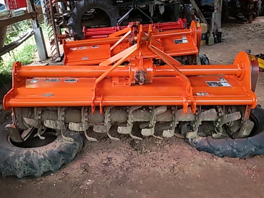 L4508Diปี54 1,2xxชม. อุปกรณ์3ชิ้นครับ