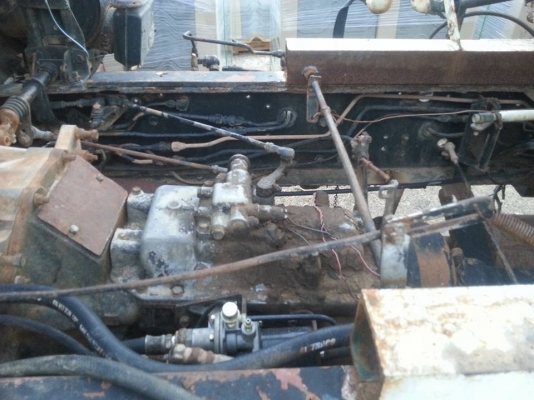 ขายรถโม่ปูน หกล้อ ยาง 900 ff 3 h รถสวยครับ  เอกสานเล่มทะเบียนพร้อม