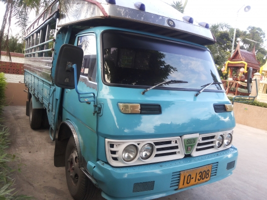 ขายรถโดยสาร อีซูซุEIFเครื่อง100แรงครับ.