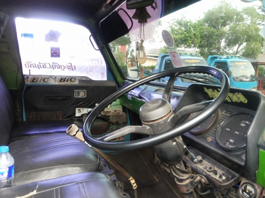 ขายรถโดยสาร อีซูซุEIFเครื่อง100แรงครับ.