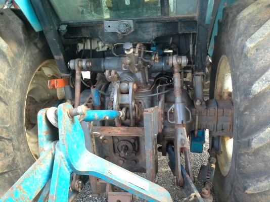 ขายรถไถฟอดร์ 7740 สองเพาคานนิวฮอแลนเกียรธรรมดา 12&times;12แอเย็นฉำดันหน้าหางสาม KHL เล่มทะเบืยนพร้อมใช้