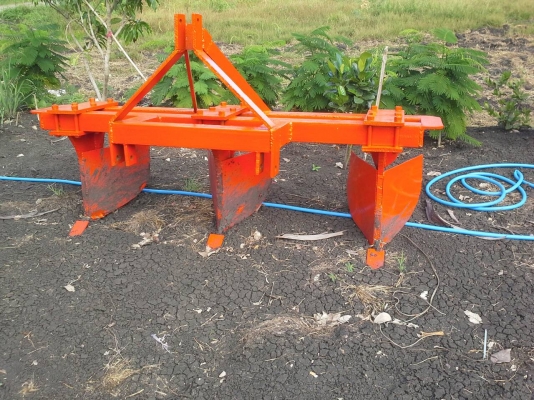 15000บาท ของใหม่ครับ ลิปเปอร์ระเบิดดินดาน และยกล่อง แข็งแรงดีมากเหล็กหนาครับ 3ขา