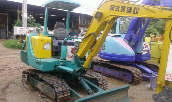 ขายรถขุด YANMAR PC 30 สภาพพร้อมใช้งาน