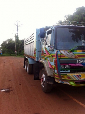 ขายดั้ม2เพลา ร็อกกี้วางเครื่อง240 รถสวยสภาพพร้อมใช้งาน เอกสารพร้อมโอน สนใจโทร 090-8588220คุณนะ 093-3258446คุณบิว ID:narong498 หรือเข้าดูสินค้าอื่นๆได้ที่ www.truck.in.th/498 หรือเพจFacebook ณรงค์ ซื้อขายรถมือสอง (เว็บไซต์ส่วนตัว) หรือFacebook ตลาดรถมือสอง