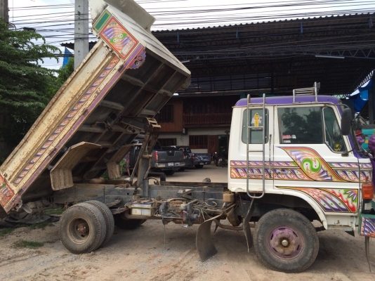 หกล้อ HINO รถปะกอบเครื่องEH700 เบรกชิฟี่ ยางดี แอร์เย็น คัดซีสวยมาก