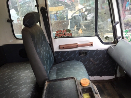 หกล้อ HINO รถปะกอบเครื่องEH700 เบรกชิฟี่ ยางดี แอร์เย็น คัดซีสวยมาก