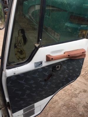 หกล้อ HINO รถปะกอบเครื่องEH700 เบรกชิฟี่ ยางดี แอร์เย็น คัดซีสวยมาก