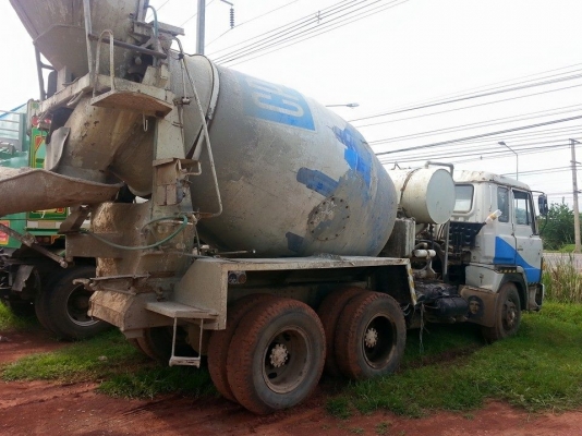 ขายรถโม่ปูน HINO 260แรง โม่6คิวครึ่ง สภาพพร้อมใช้งาน เอกสารพร้อมโอน สนใจโทร 090-8588220คุณนะ 093-3258446คุณบิว ID:narong498 หรือเข้าดูสินค้าอื่นๆได้ที่ www.truck.in.th/498 หรือเพจFacebook ณรงค์ ซื้อขายรถมือสอง (เว็บไซต์ส่วนตัว) หรือFacebook ตลาดรถมือสอง ค