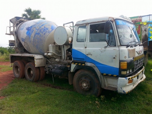 ขายรถโม่ปูน HINO 260แรง โม่6คิวครึ่ง สภาพพร้อมใช้งาน เอกสารพร้อมโอน สนใจโทร 090-8588220คุณนะ 093-3258446คุณบิว ID:narong498 หรือเข้าดูสินค้าอื่นๆได้ที่ www.truck.in.th/498 หรือเพจFacebook ณรงค์ ซื้อขายรถมือสอง (เว็บไซต์ส่วนตัว) หรือFacebook ตลาดรถมือสอง ค